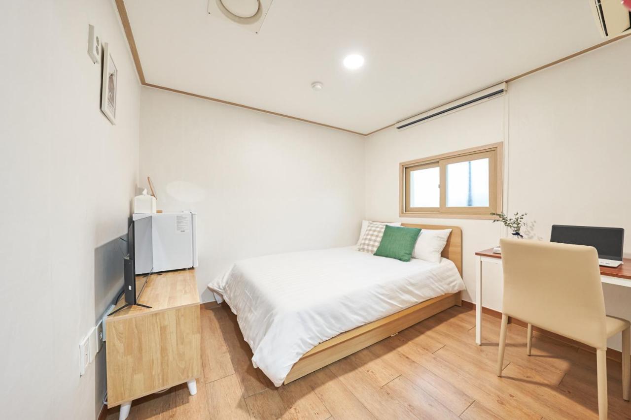 K'Stay Sinchon Сеул Экстерьер фото