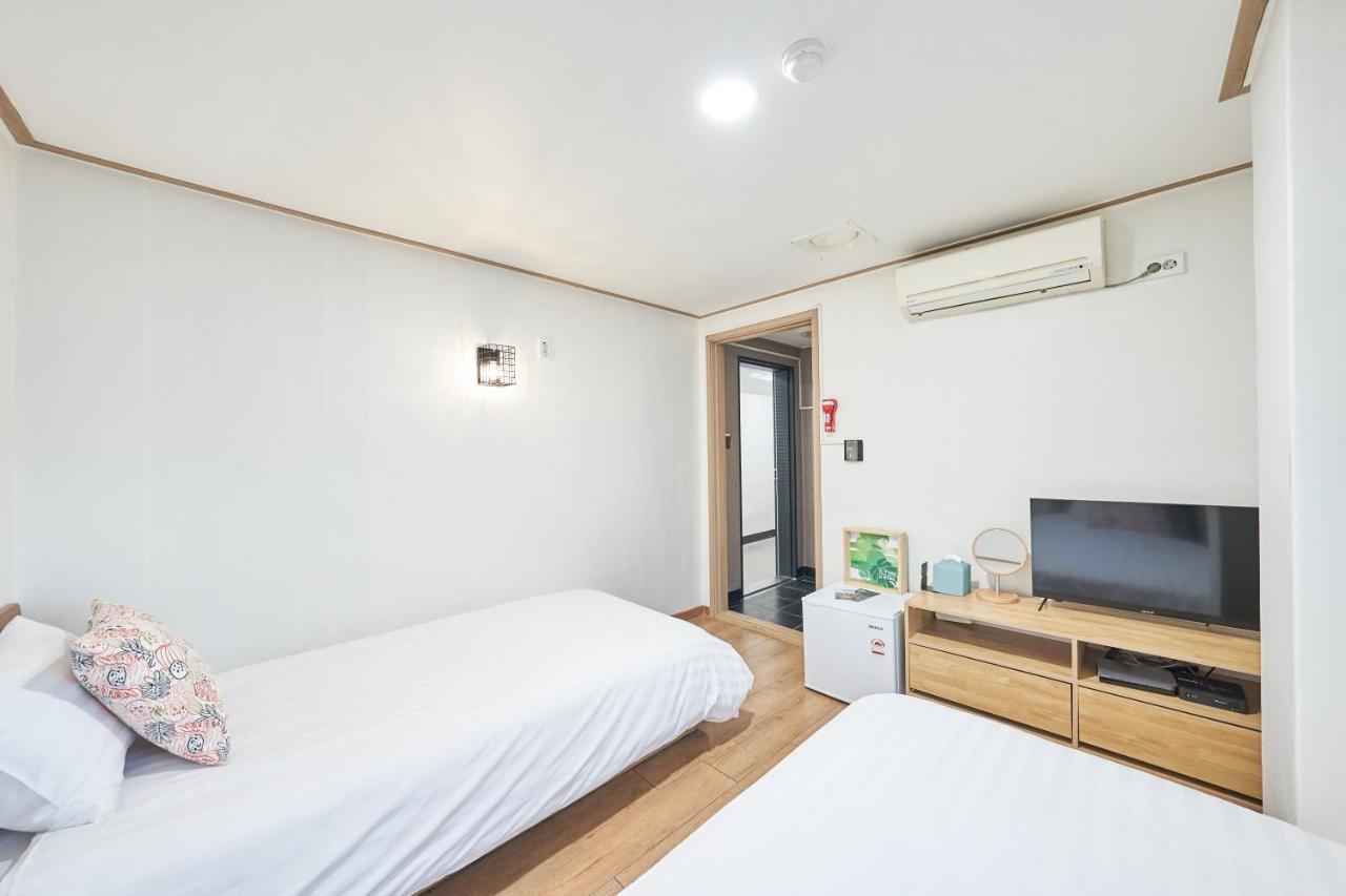 K'Stay Sinchon Сеул Экстерьер фото